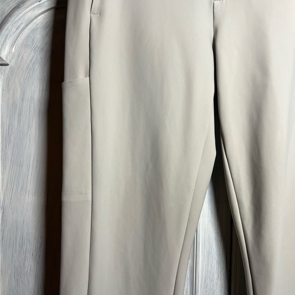 Athleta Stellar Trouser Beige Athleisure Travel Lounge Classic Active - Picture 6 of 10
